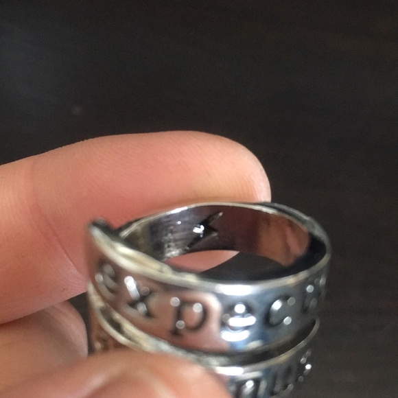 * Sold out* Harry Potter Expecto Patronum Ring - Picture 2 of 5